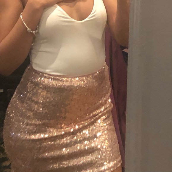 Girly Skirt - Picture 2 of 2